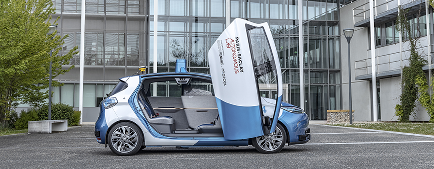 Paris-Saclay Autonomous Lab: new autonomous, electric and shared mobility services